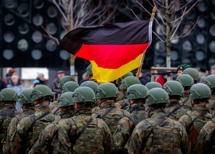Selon un sondage, 59 % des Allemands refuseraient l'idée de prendre les  armes pour défendre leur pays en cas de conflit