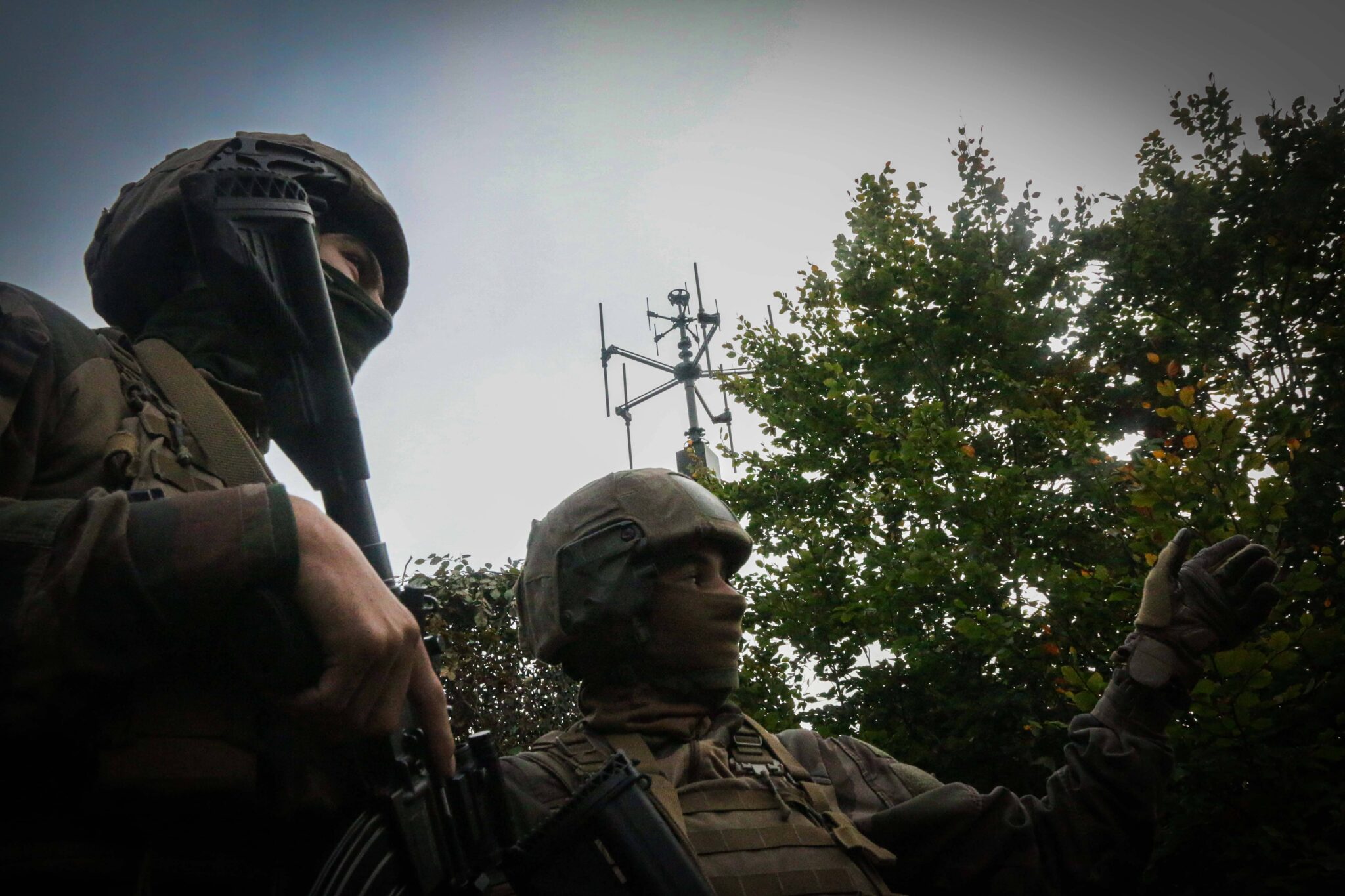 guerre electronique thales