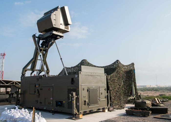 thales gm 200