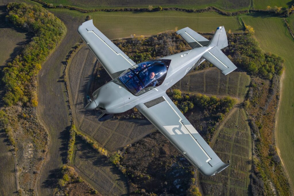 integral m aura aero
